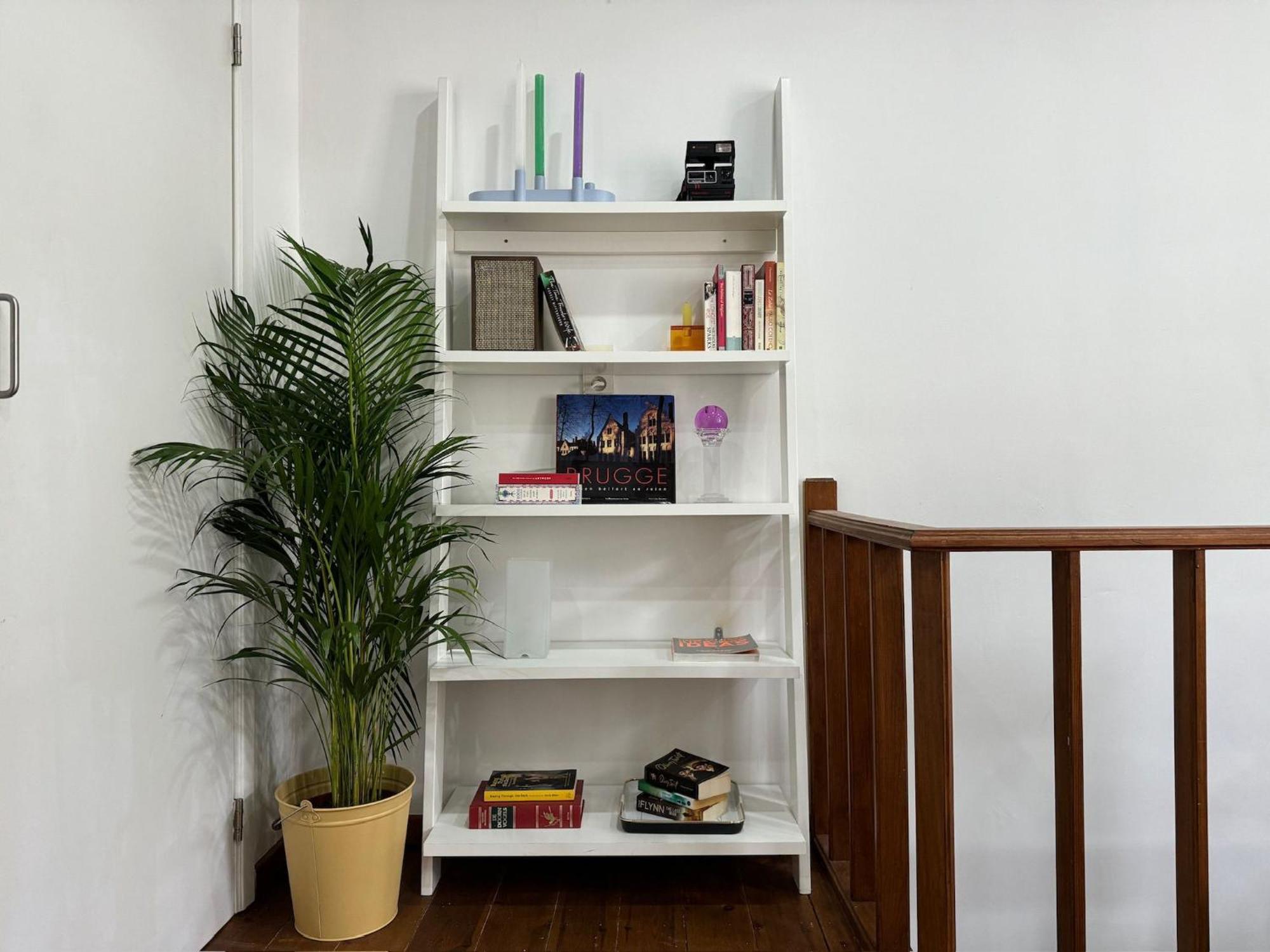 Luxury 2br 1lr Apt, 14min Walk To St Bavo Cathedral
