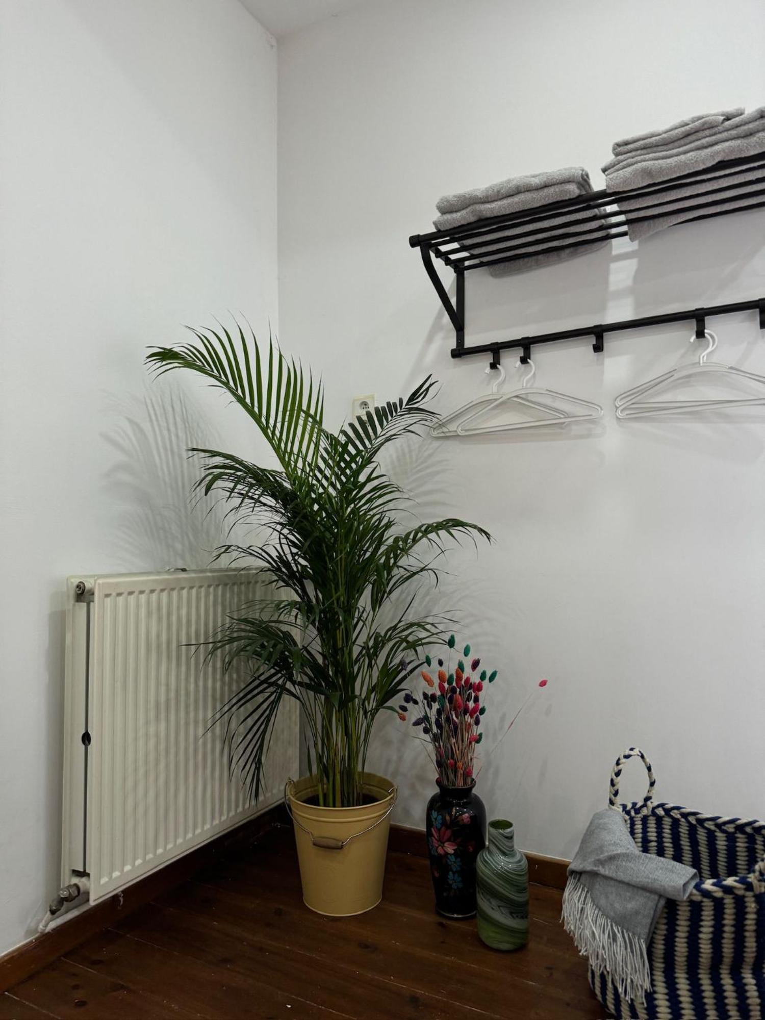 Luxury 2br 1lr Apt, 14min Walk To St Bavo Cathedral * Gent