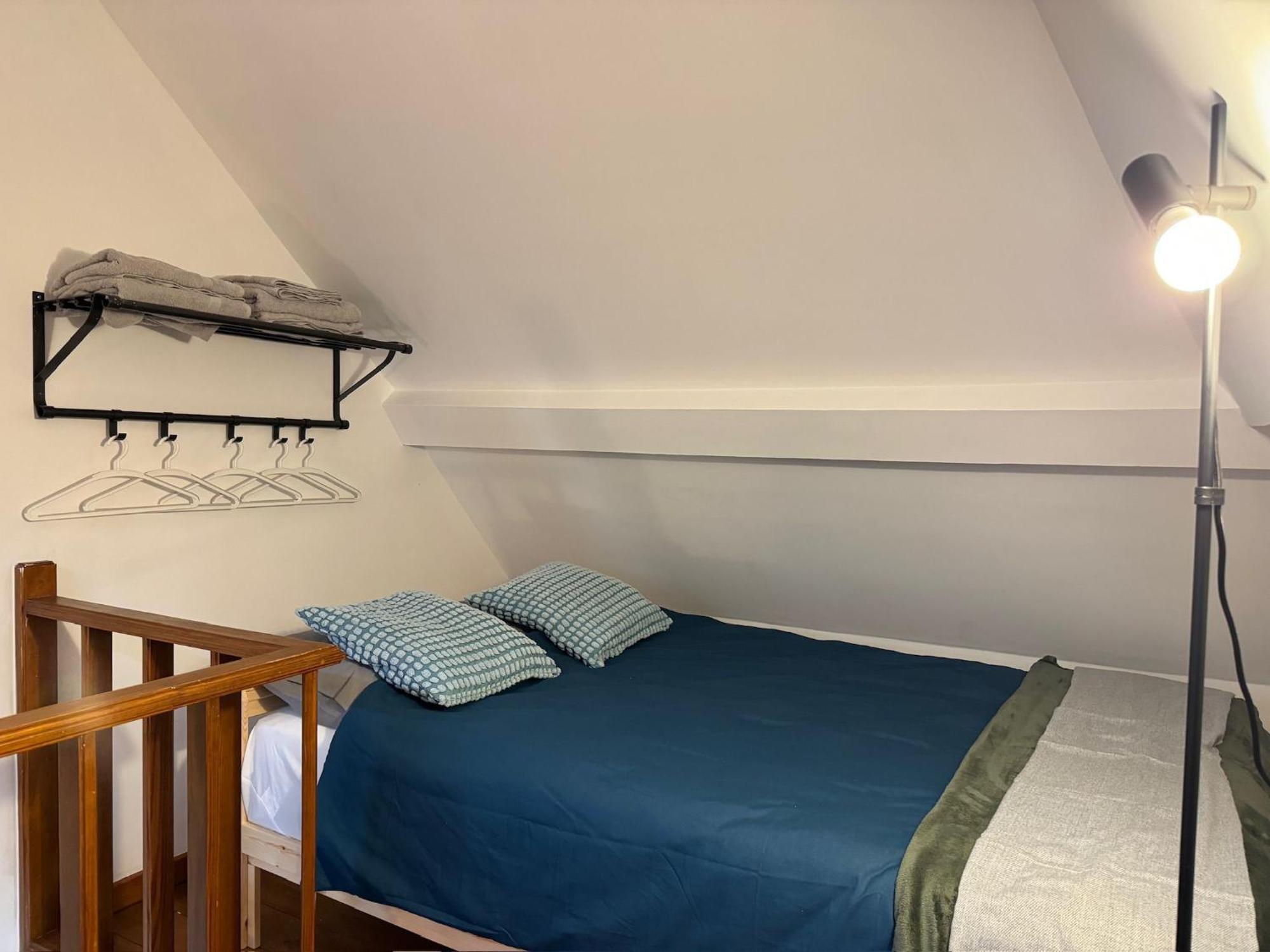 Luxury 2br 1lr Apt, 14min Walk To St Bavo Cathedral *